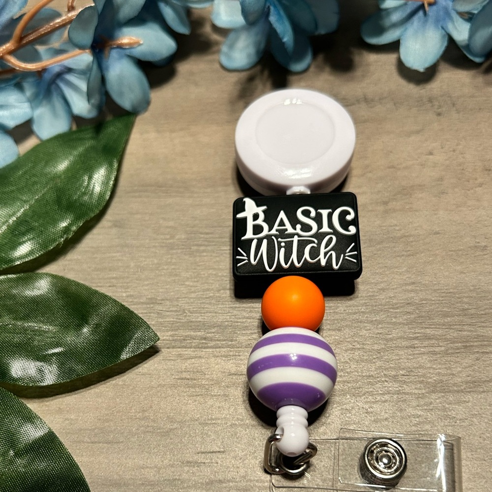 Basic Witch 🧙‍♀️🎃 Badge Reel